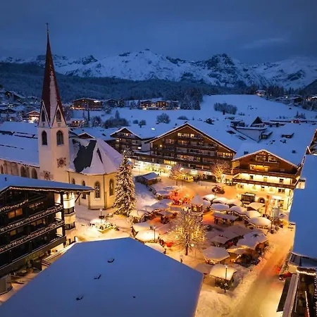 Dom wakacyjny Alpennest - Balcony & Sauna Access Seefeld w Tirolu