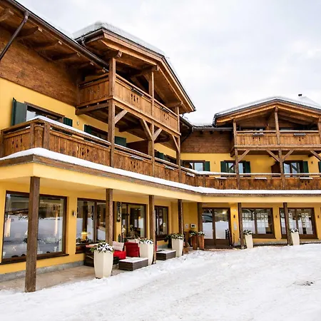 Alpennest - Balcony & Sauna Access Semesterbostad Seefeld in Tirol