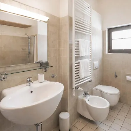 Alpennest - Balcony & Sauna Access Feriehus Seefeld in Tirol